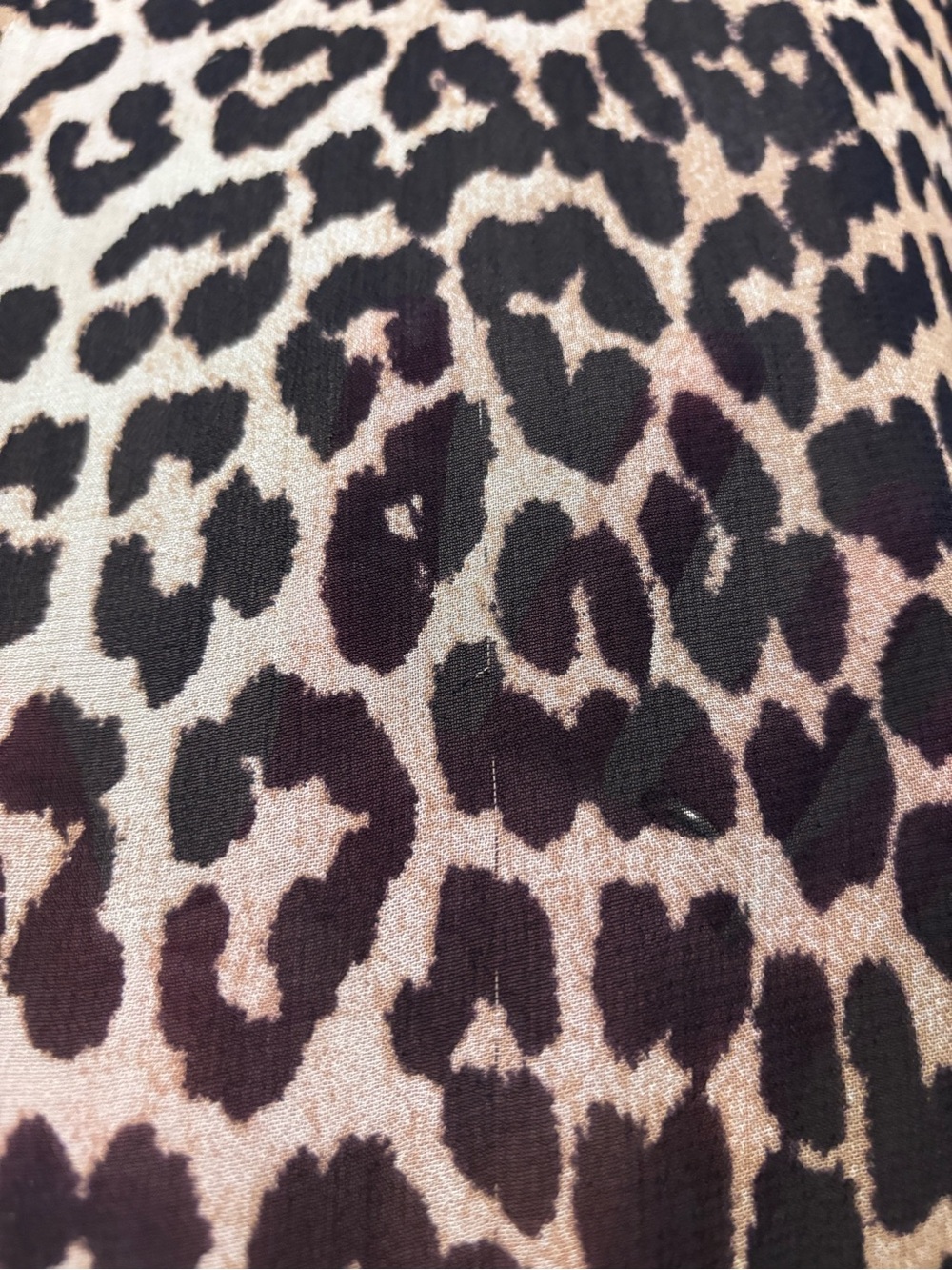 GANNI
MULLIN GEORGETTE TOP - LEOPARD Minor Flaws* - Picture 13 of 16
